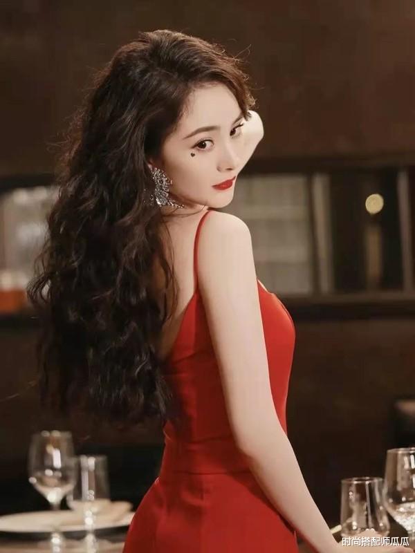 发型|?50岁左右的女人，过年别再烫“大妈卷”！试试这3款发型，特好看