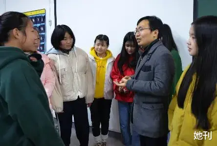 她刊|父亲发病妹妹惨死，他收养弃婴考上985硕士，真大写的服！