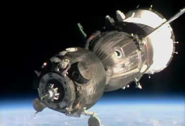 国际空间站 国际空间站出现新裂缝，又是俄罗斯的舱段，这次是怎么回事