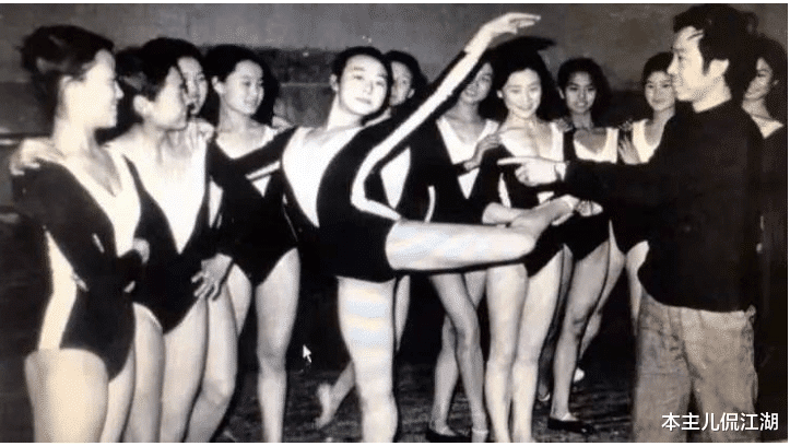 斯琴格日乐|被男友白嫖10年,被臧天朔玩出孩子,斯琴格日乐太猛了