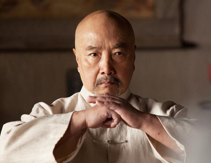 萌妹子|于海：螳螂拳第六代传人，切磋时碾压周比利，是吴京李连杰的师父