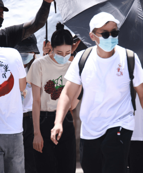 秦昊|热巴又一部新剧开机！搭档龚俊强强联合，刘宇宁竟是“最亮的仔”