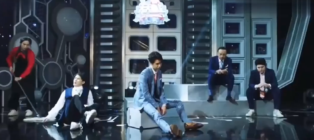 天天向上|天天向上彻底退出黄金档，汪涵大张伟自嘲，网友：这节目还没凉？