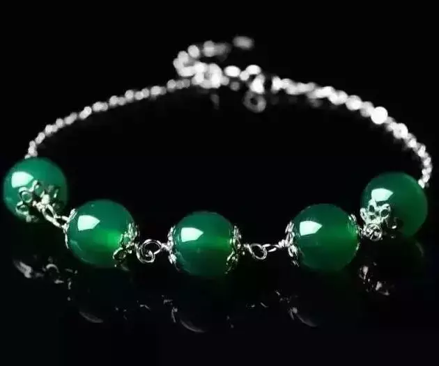 钱币|翡翠手串为什么大多都是18颗？背后的原因意想不到！