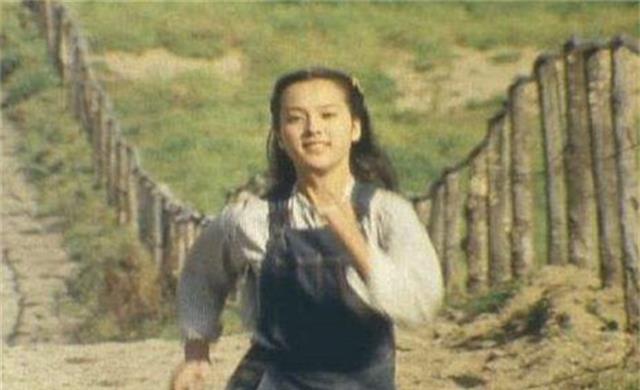 徐峥|她是马云寻找多年的梦中情人，为家庭弃事业，44岁被马云带到中国