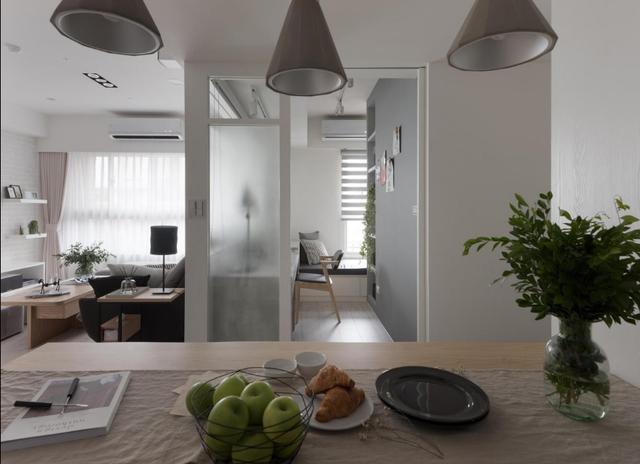 开门见厅很“尴尬”?学她家这么装,好看又实用!还特别大气