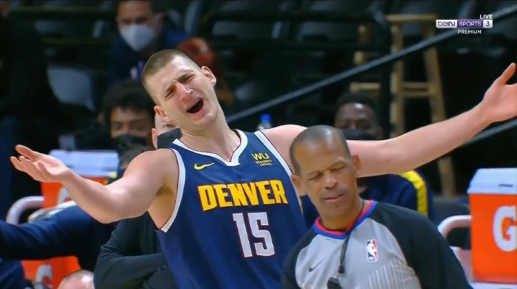 西班牙人|離譜的8: 40！約基奇不回防+不聽教練戰術，馬龍怒批：MVP也不能這樣！