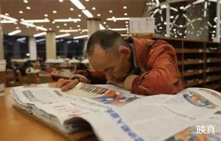 映真 8年前，在杭州图书馆读书的拾荒者，浙大毕业为何沦为这般境地？
