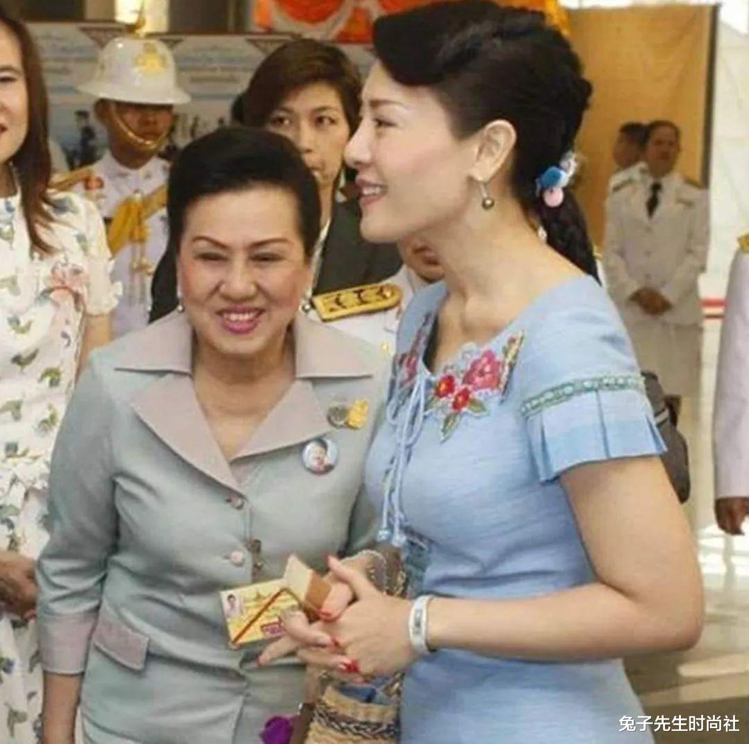 小姐姐|西拉米画像高悬曼枚库行宫，苏提达首次失算，“不雅照”曝光失灵