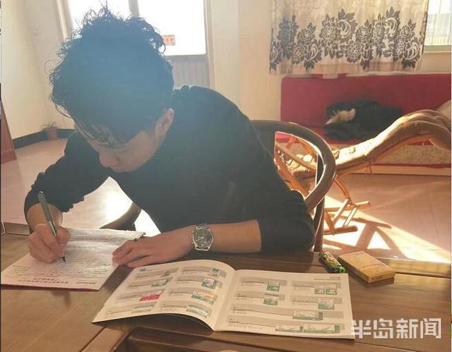 半岛新闻客户端 心安处是故乡丨给家属发红包、万元高薪留人……员工就地过节，青岛这些企业很暖心