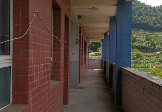 古天乐|古天乐希望小学，为何成为一片废墟，知情人透露出真实原因