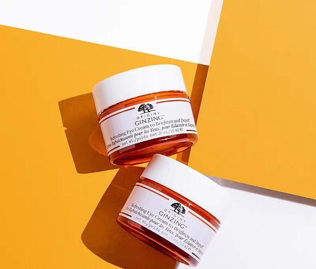 眼霜|不同年龄段的眼霜推荐：促进眼周的血液循环，改善细纹和眼袋问题