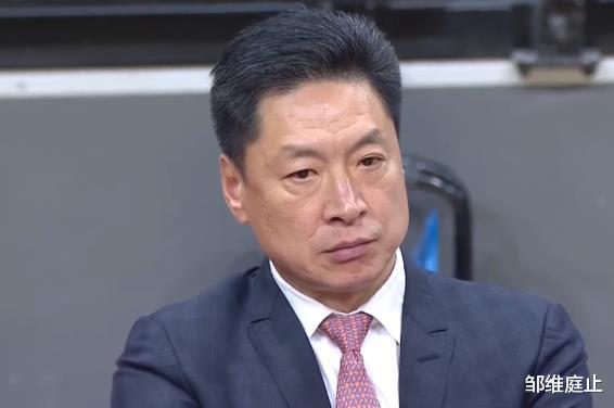 广州队|上海队险胜广州队！王哲林MVP，裁判抢戏，郭士强尽力了！