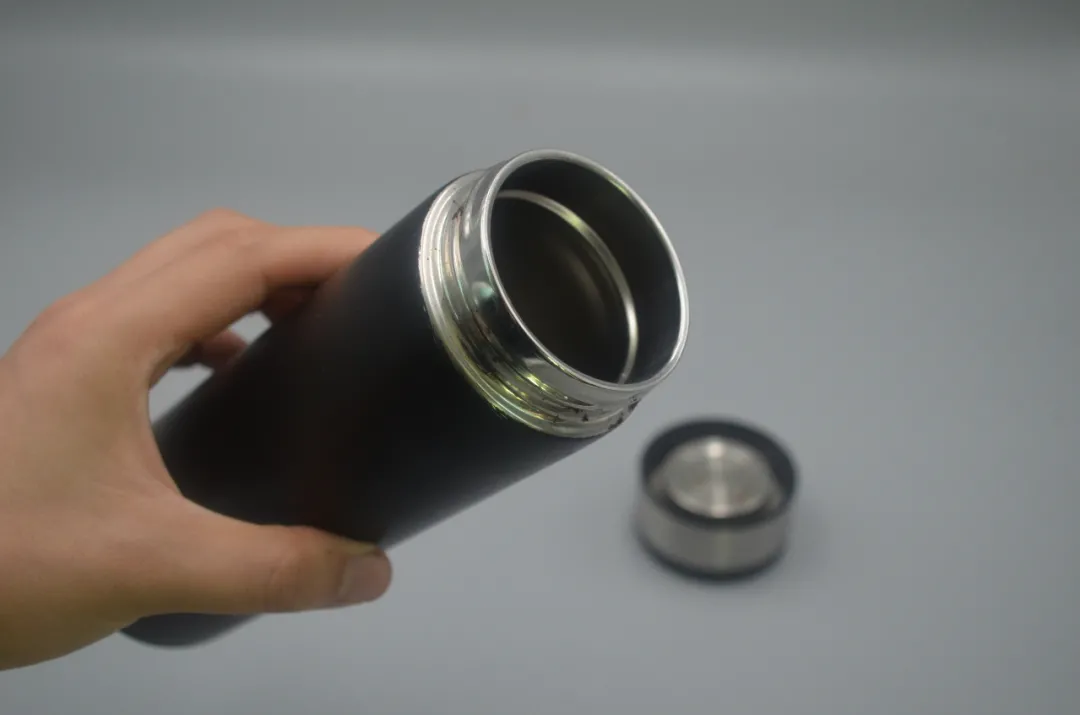 你家有废旧不要的保温杯吗？放在厨房真实用，一年能帮你省几百元