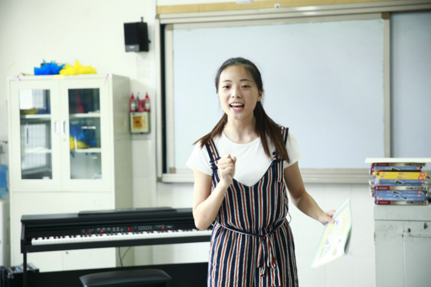 90后|高学历人才大量涌入，师范生被抢饭碗，专业优势已不再吃香