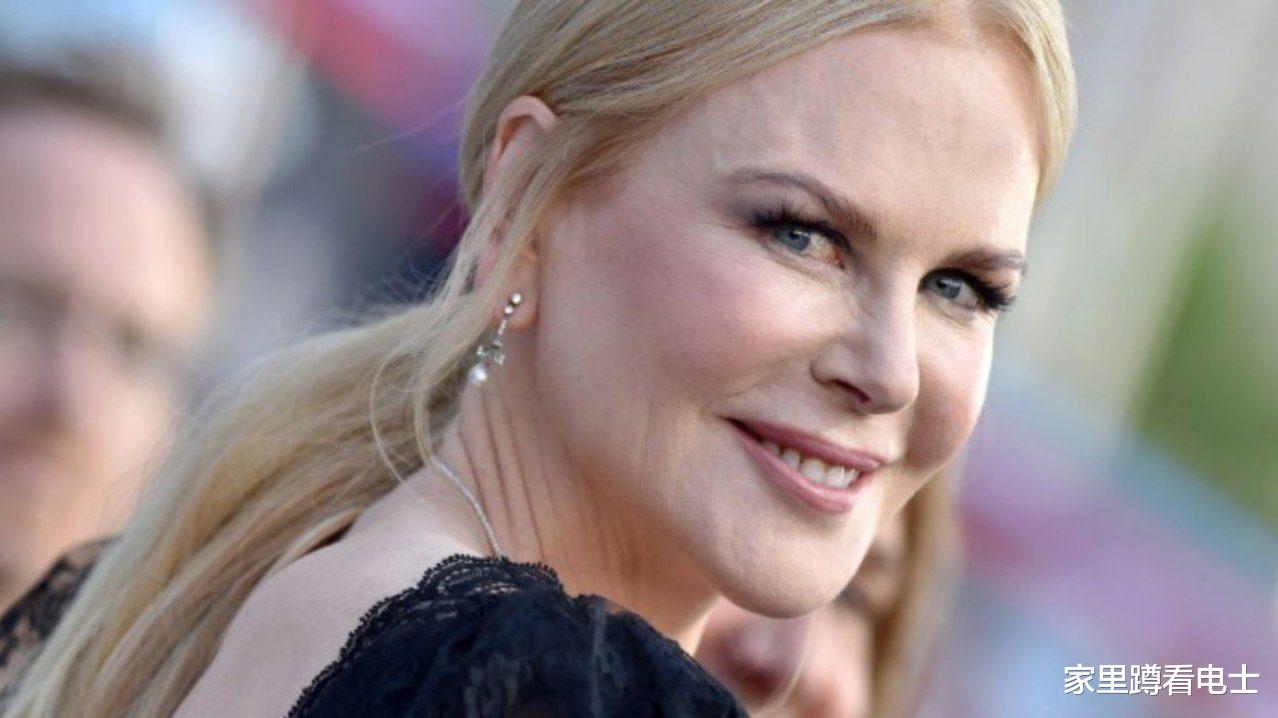 化妆品 果汁洗头,用油泡澡,90分钟涂一次防晒霜,妮可基德曼的奇葩美容法