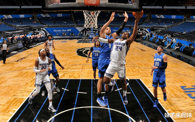 湖人队|三年了！看看东契奇和杨，球队摆烂都不培养你，现被湖人等队哄抢