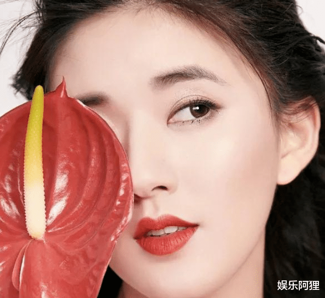 赵露思|毛戈平给赵露思化妆失手，变老10岁还不如素颜，被吐槽审美已过时