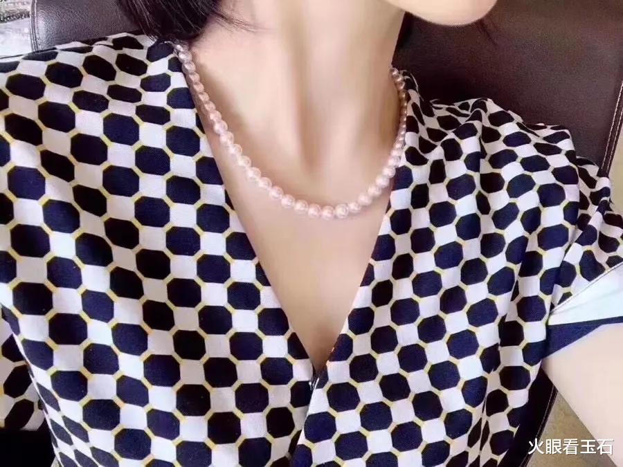 翡翠|新年到了，最适合送给妈妈的4款珠宝玉石，既美观，寓意又好