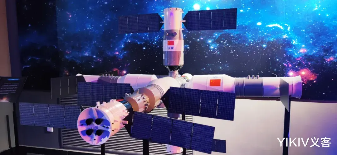 探月 义客9月19日探月之旅反馈 我们都是小小宇航员~