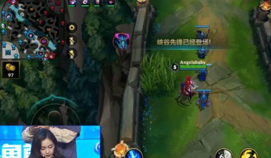 蔡小贩|Angelababy直播首秀引关注,灵药灵性对线!网友:药导太懂直播了