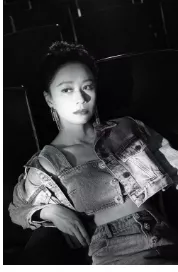 倪虹洁|“一个女人没甩过100个男人是不完整的”:活成野猫的她,太爽了!