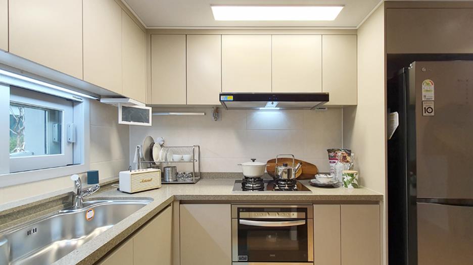 说不羡慕是假的，155㎡上下3层，除了爬上爬下，全屋装修没啥毛病