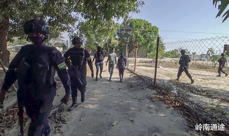 瑞典|公司准备派人去非洲卢旺达工作，该不该去？年薪40万的机会不多！