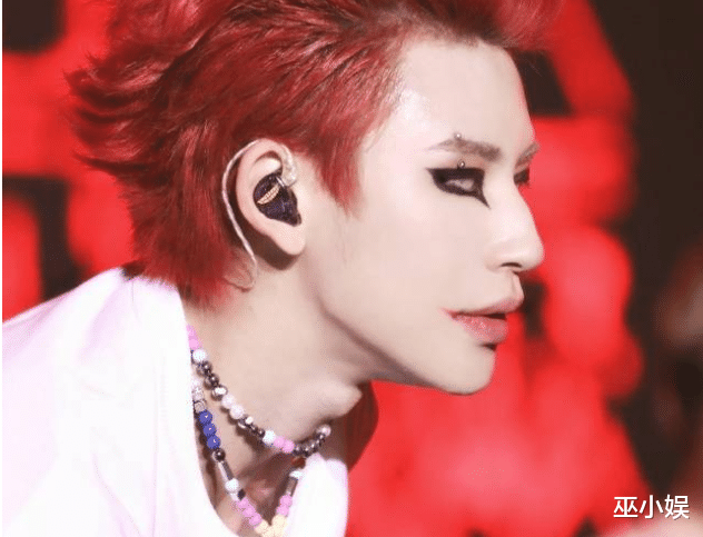 战狼2|王琳凯颜值坍塌？现场走秀表情严肃，面部发腮生图与素人没区别？