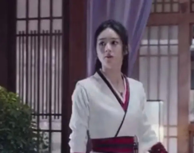 袁冰妍|袁冰妍模仿赵丽颖上瘾？新剧造型再次撞衫后者，类似行为不止一次