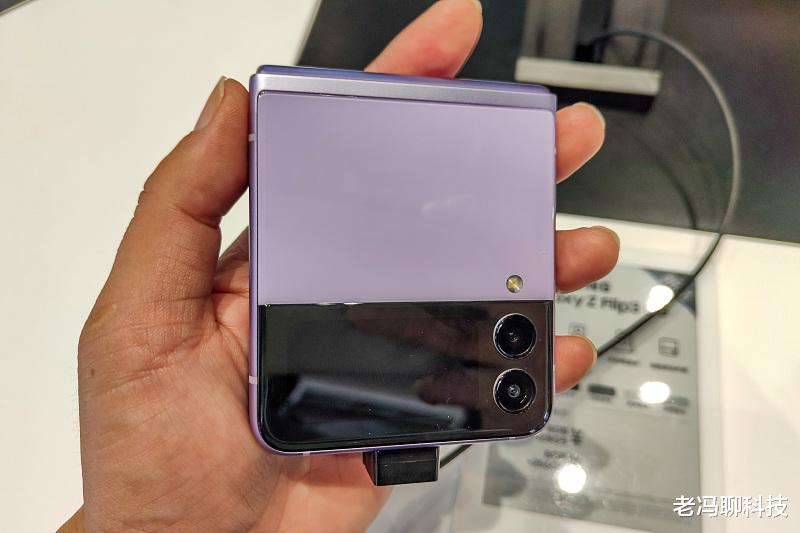 充电器|华为mate x2与三星fold3的哪个好?谁家的折叠屏更强?