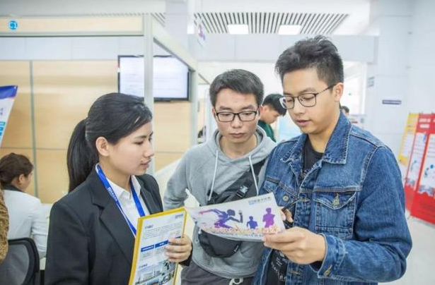 惠若琪|又一铁饭碗公开招聘，待遇好年薪13W以上，应届生更有优势