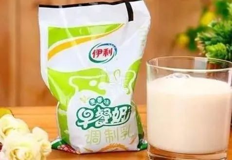 町芒评测 给孩子买牛奶一定别买的6种，不仅没营养还会起反作用