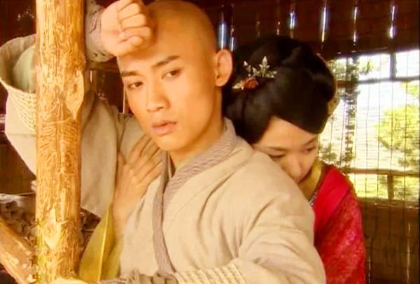 假如我是狐城 尼姑状告和尚非礼，朱元璋闻了一下尼姑，冷笑道：将她凌迟处死