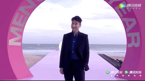 超模|顶流明星“集体翻车名场面”来了!尬笑、黑脸、手足无措:这些承包了我一年的快乐