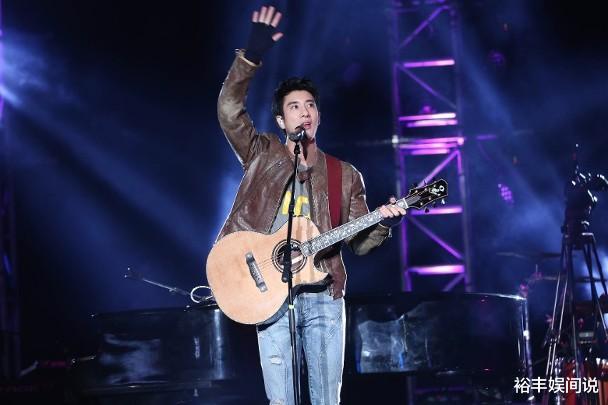 王力宏|王力宏嫖娼再添实锤？大马媒体曝细节：送一个女人到房间