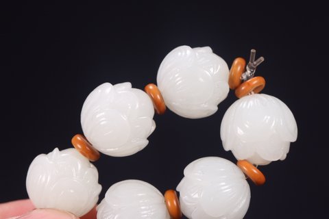 |回流 和田玉莲花珠手串