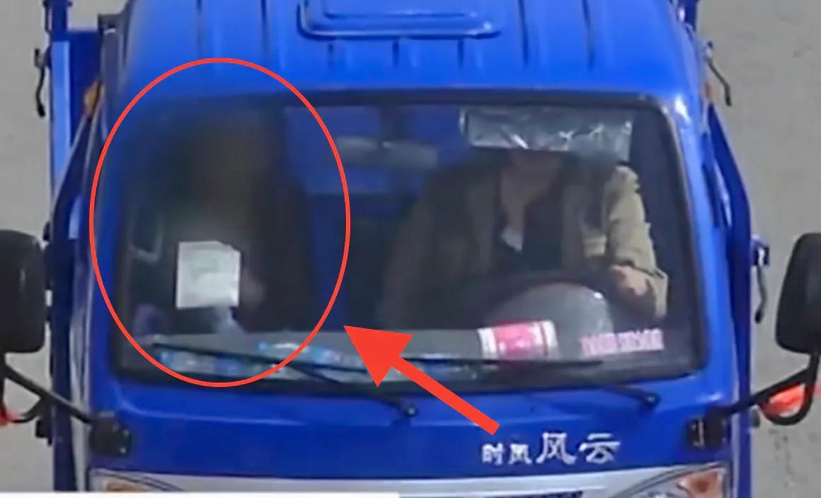 漂亮白领爱上45岁农民工,逼婚未遂自尽,警方尸检却发现另有死因