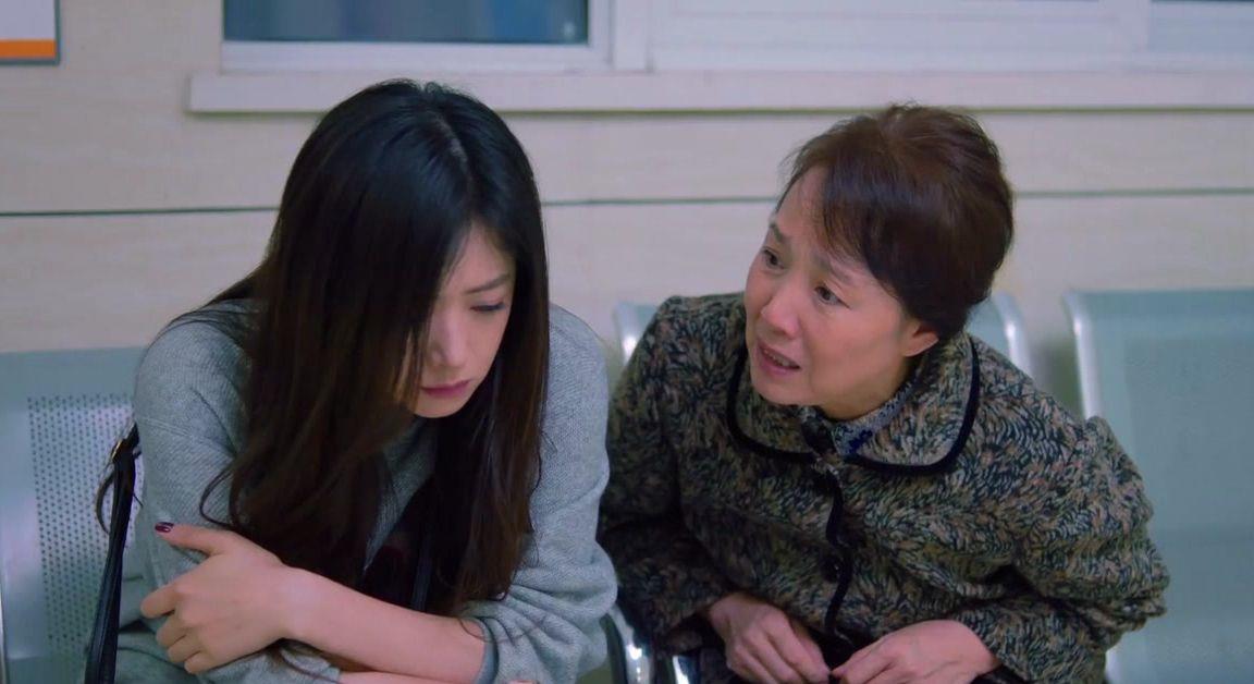 小雪妈妈育儿|“啃女”在二胎家庭中蔓延，比重男轻女更扎心，不少父母视而不见