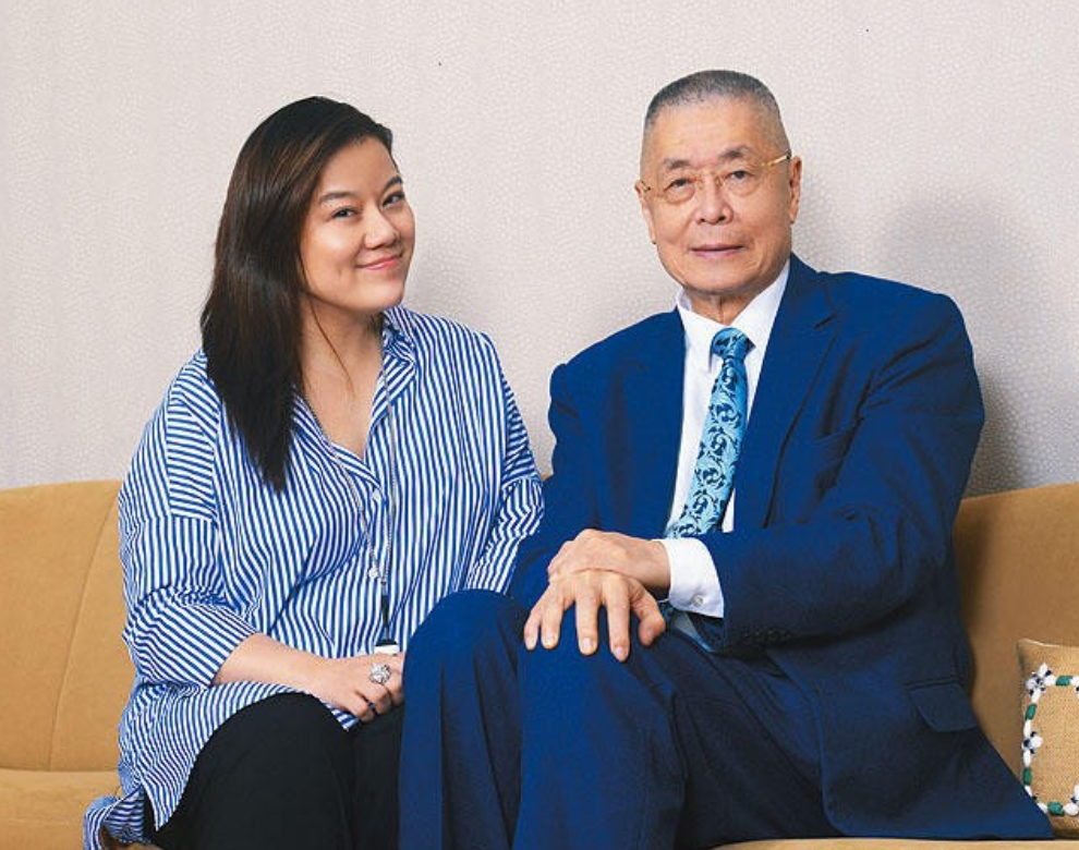 刘诗昆|钢琴大师刘诗昆81岁再当爹，和妻子差37岁，他的传奇人生堪称奇迹