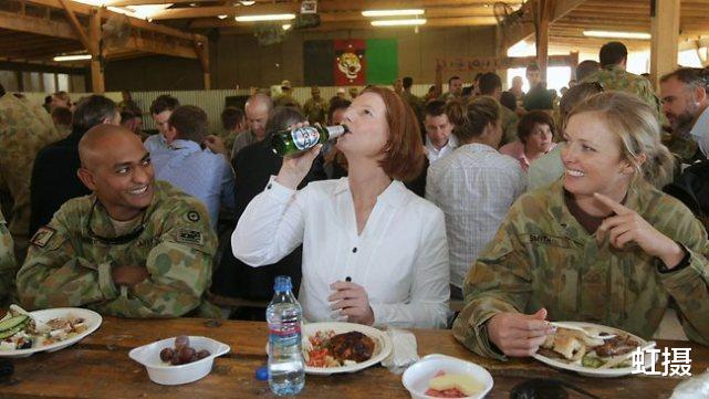 德軍有多愛啤酒？阿富汗撤軍，22.5萬升酒還沒喝，派專機去運-圖8