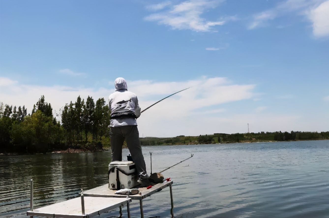 |立夏了，试试这种钓鱼招，夏天大鲫鱼也可轻松钓！——盛世三渔