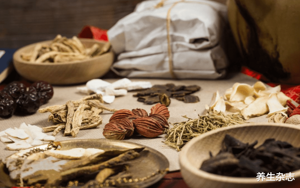 医生|外卖小哥浑身瘙痒，2个月后查出甲状腺结节，医生：身体2处发痒，尽早排查