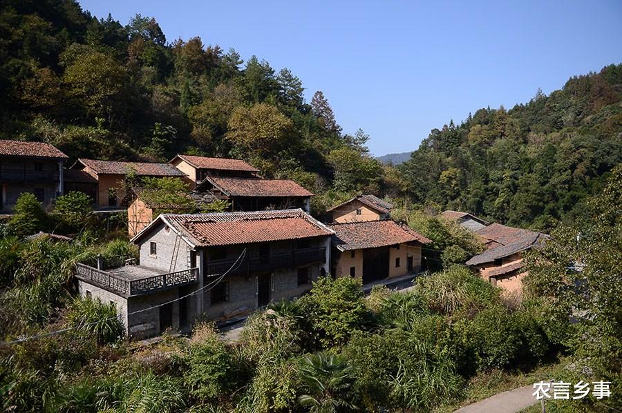 宅基地|农村要“清地拆房”，每村都涉及，这要做什么？村民知道什么事吗