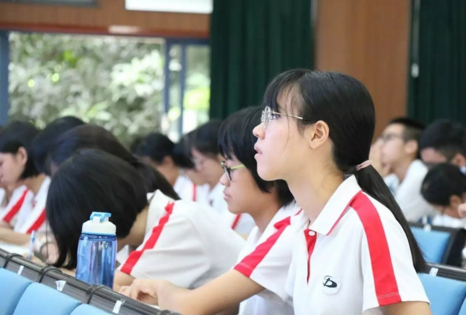 |双减政策落地后,民办与公办教育差距逐渐明显,家长早知道有好处