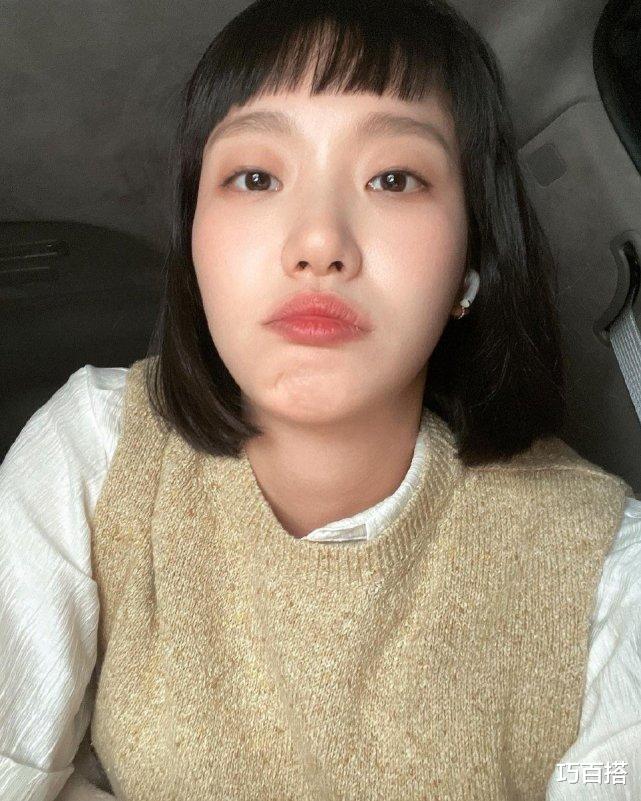 金高银|金高银真接地气！坐着、蹲着、躺着都敢入镜，没有一点明星架子