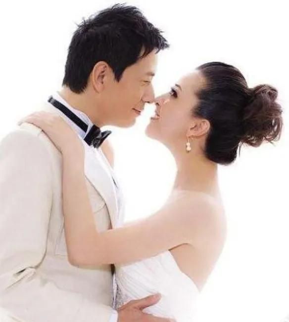 戴军|戴军35岁爆红，40岁被逼婚，为何身家过亿还单身？