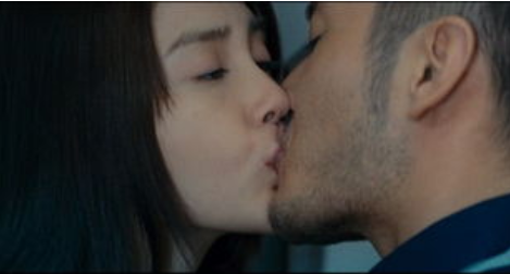 吻戏|横店的吻戏到底有多难拍？女演员被亲到有气无力，仿佛被强吻！