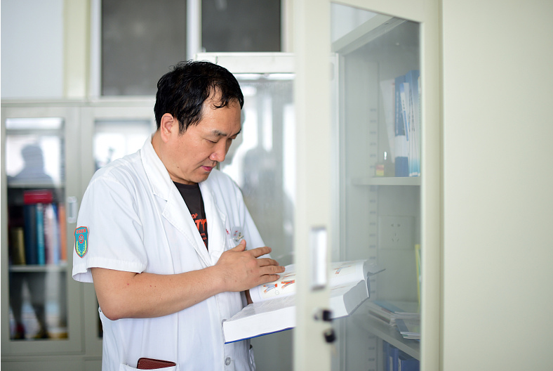 大学生|2021“最受欢迎”职业排行出炉，榜首叫人羡慕，看完还想考公务员吗