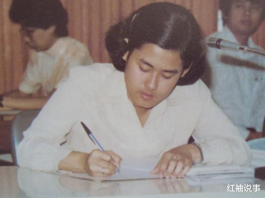 詩琳通公主攝政結束，69歲泰王發文表彰，權力已實現和平交接-圖6